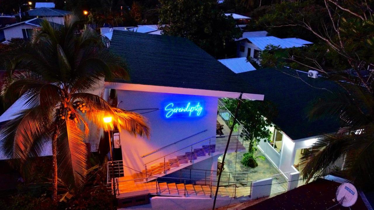 Hotel Serendipity ตอร์ตูเกโร ภายนอก รูปภาพ